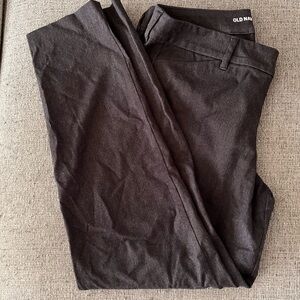 LIKE NEW Gray Pixie Old Navy Dress Pants Size 8 Mid Rise
